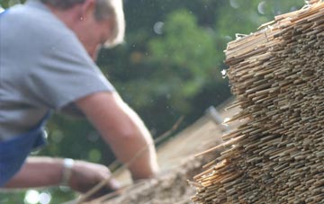 professional Ollerton thatchers